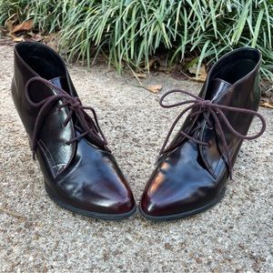 Clark’s Artisan heeled lace up bootie